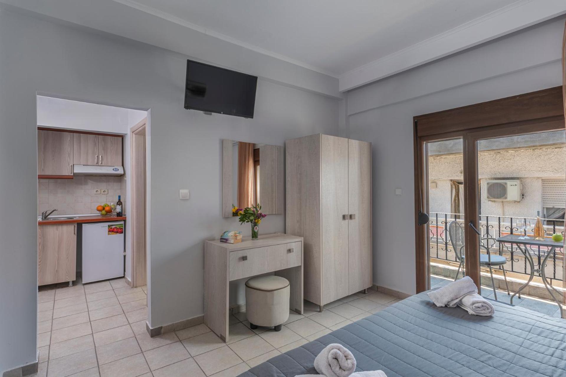 Adonis Hotel Pefkochori Habitación foto